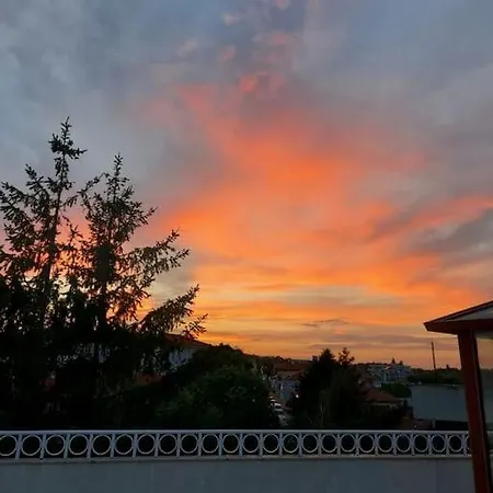 아파트 прекрасные с видом на море в центре *