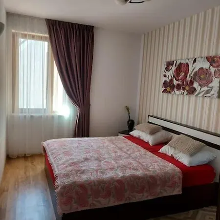 прекрасные с видом на море в центре Apartment *
